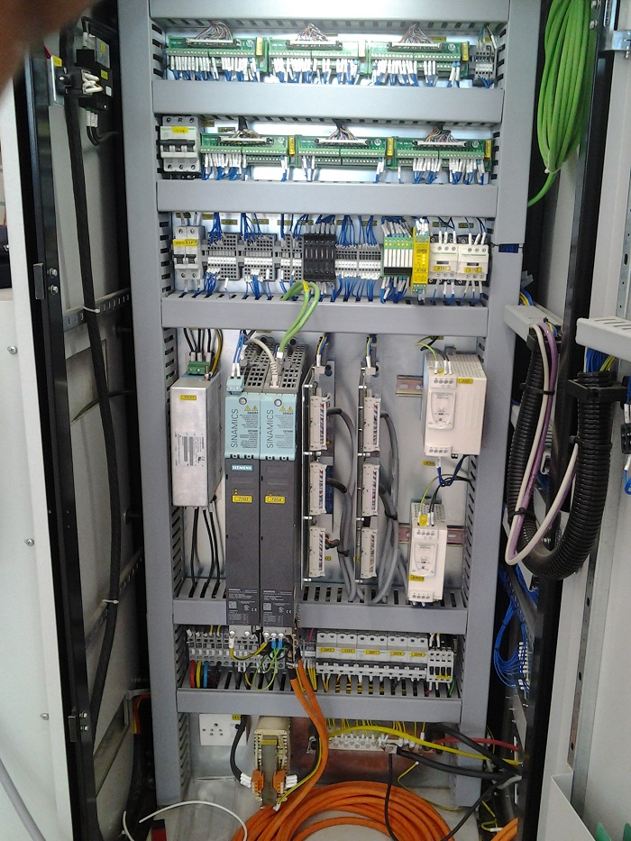 Servo Panels detail