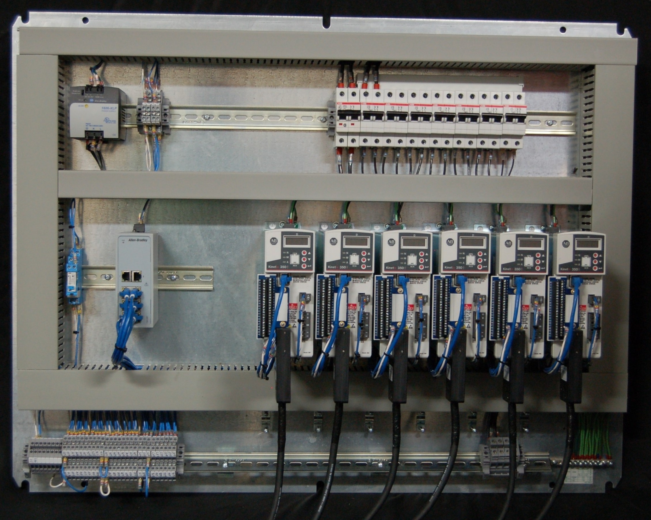 Servo Panels wiring and assembly